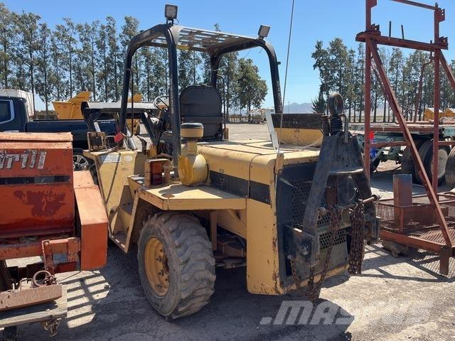 CAT R50 Камиони за херавни местности