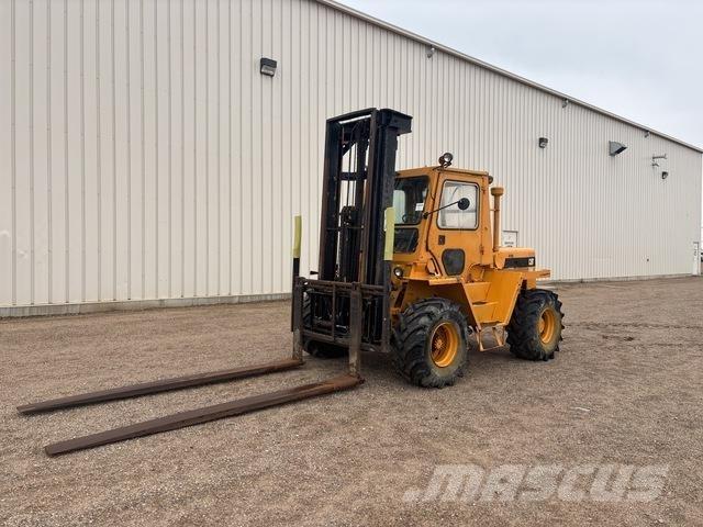CAT R80 Камиони за херавни местности