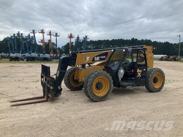 CAT TL642D Телескопични товарачи
