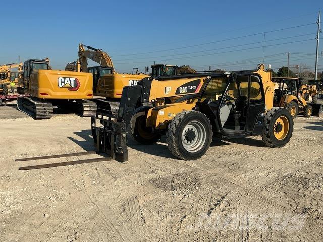 CAT TL642D Телескопични товарачи