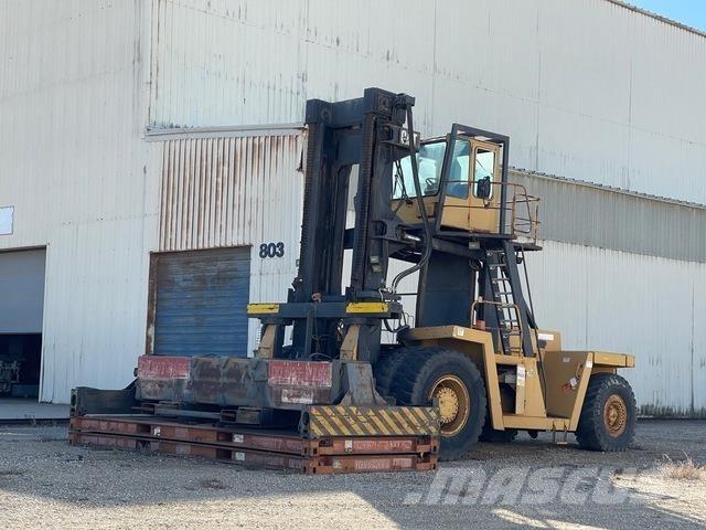 CAT V800 Кари товарачи на контейнери