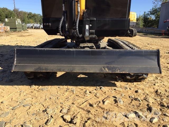 CFG QNT30 Верижен екскаватор