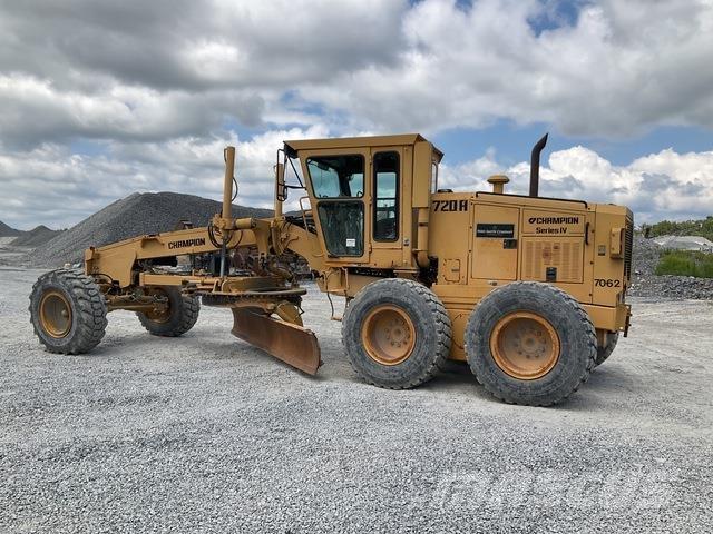 Champion 720A Грейдери