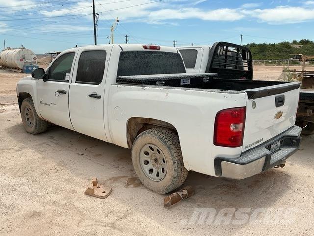Chevrolet 1500 Пикапи