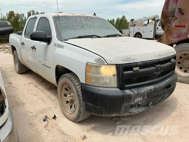 Chevrolet 1500 Пикапи