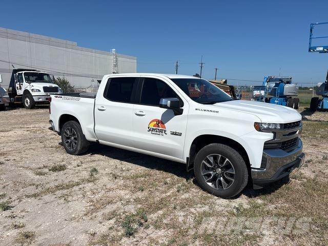 Chevrolet 1500 Пикапи
