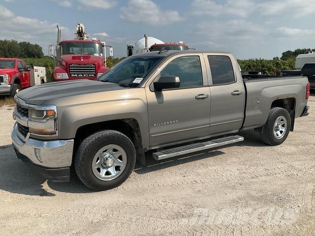 Chevrolet 1500 Пикапи