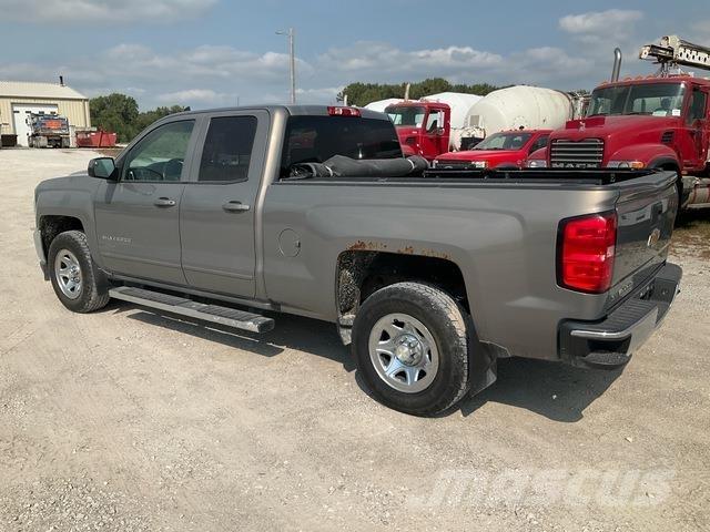 Chevrolet 1500 Пикапи
