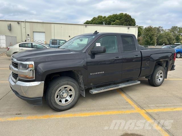 Chevrolet 1500 Пикапи