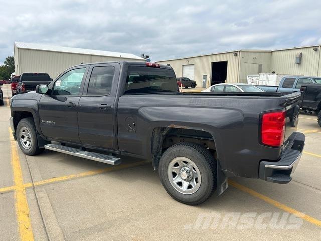 Chevrolet 1500 Пикапи