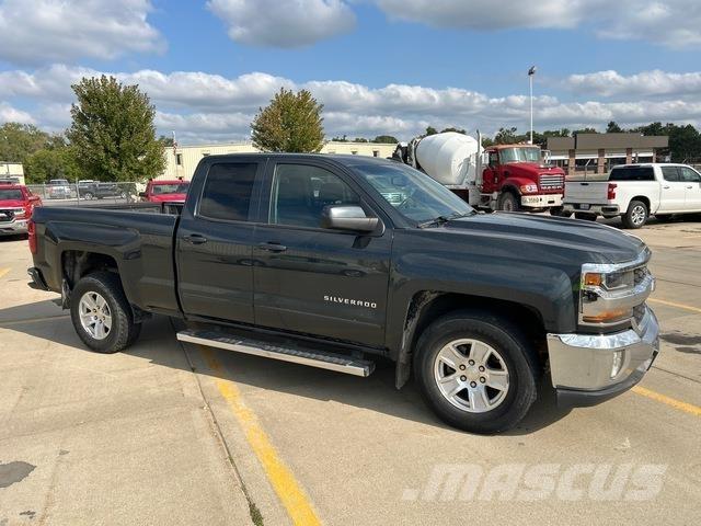 Chevrolet 1500 Пикапи