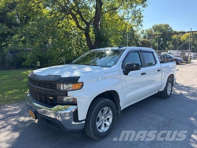 Chevrolet 1500 Пикапи