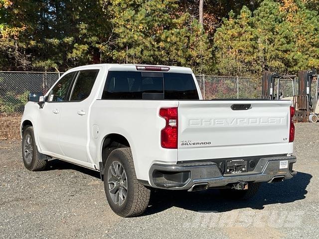 Chevrolet 1500 Пикапи