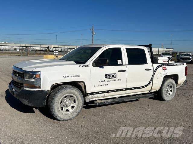 Chevrolet 1500 Пикапи