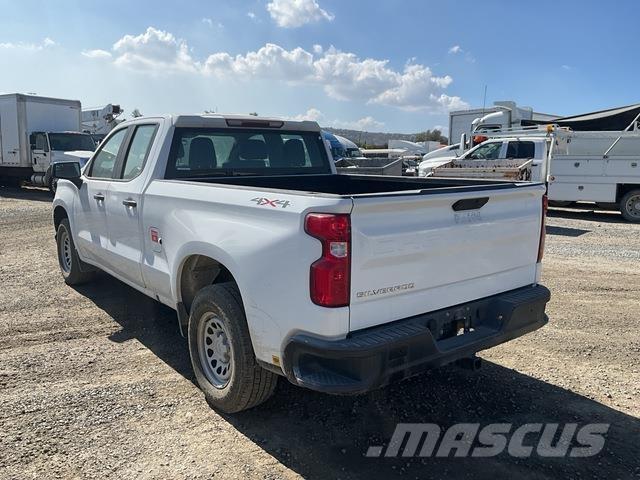 Chevrolet 1500 Пикапи