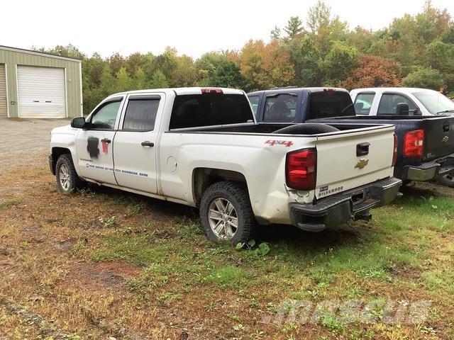 Chevrolet 1500 Пикапи