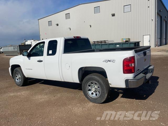 Chevrolet 1500 Пикапи