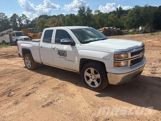 Chevrolet 1500 Пикапи