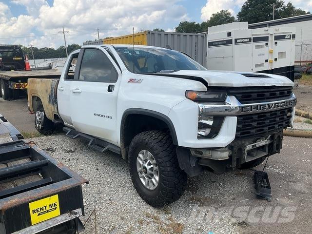Chevrolet 2500 Пикапи
