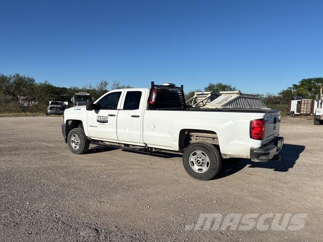 Chevrolet 2500 Пикапи