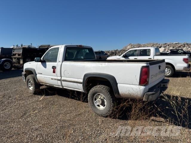 Chevrolet 2500 Пикапи