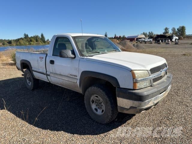Chevrolet 2500 Пикапи
