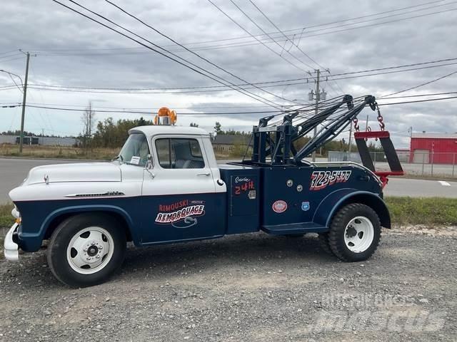 Chevrolet 3100 Автомобили за пътна помощ