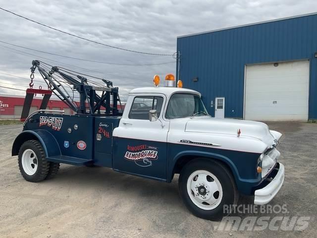 Chevrolet 3100 Автомобили за пътна помощ