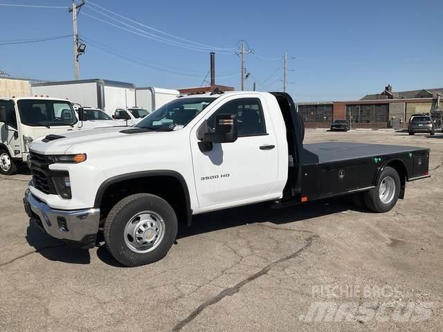Chevrolet 3500 Бордови