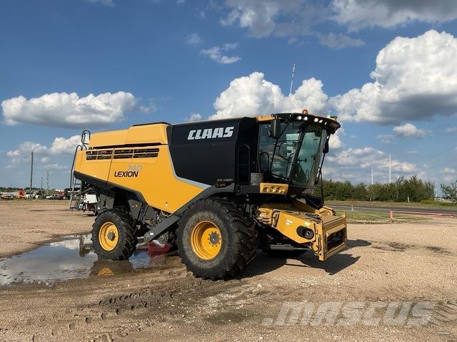 Claas 740 Комбайни