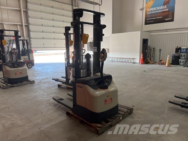 Crown ES 4000 Самоходни товарачи