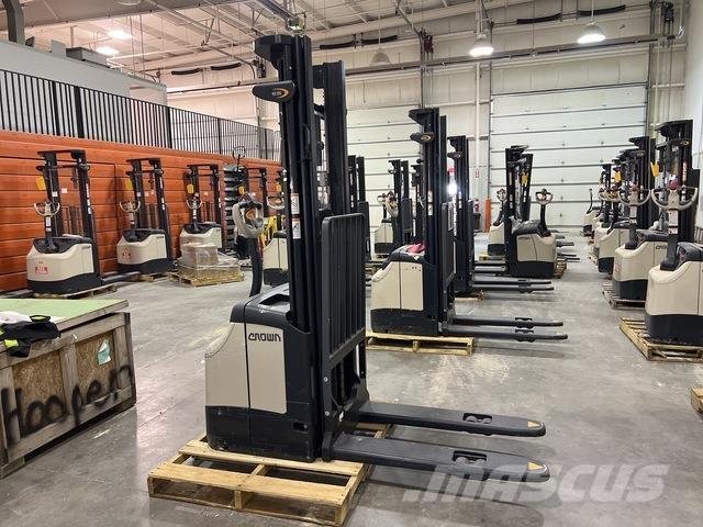 Crown ES 4000 Самоходни товарачи