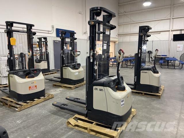 Crown ES 4000 Самоходни товарачи