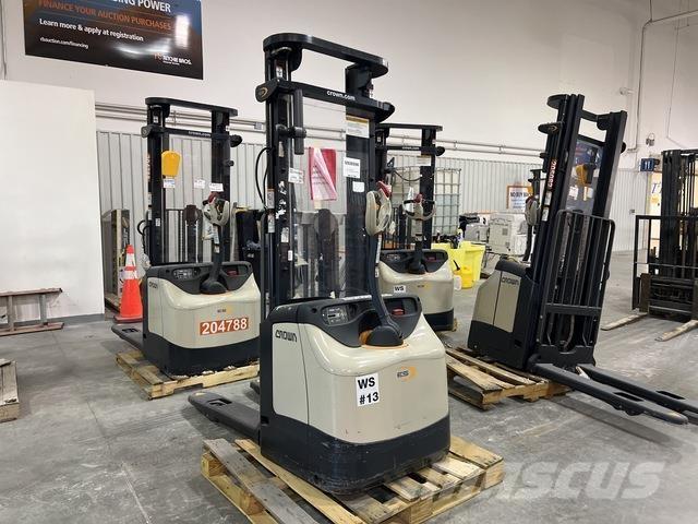 Crown ES 4000 Самоходни товарачи