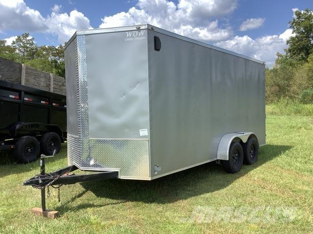  D and A Custom Ремаркета фургони