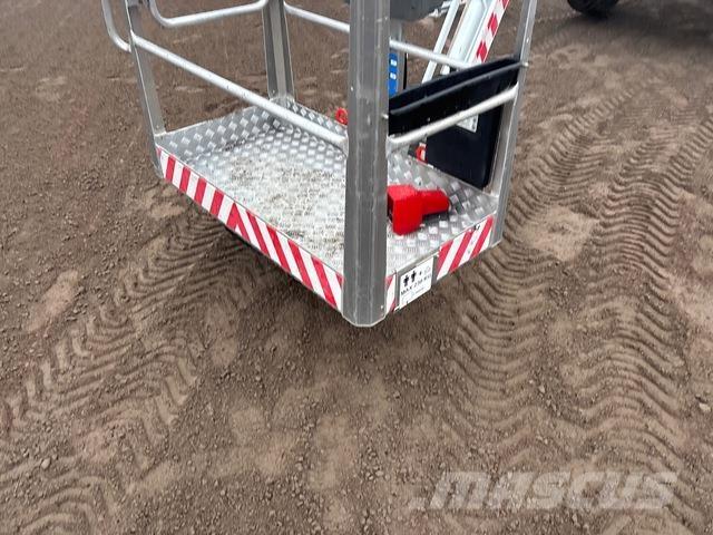 Dino 220RXT Съчленени стрелови подемници