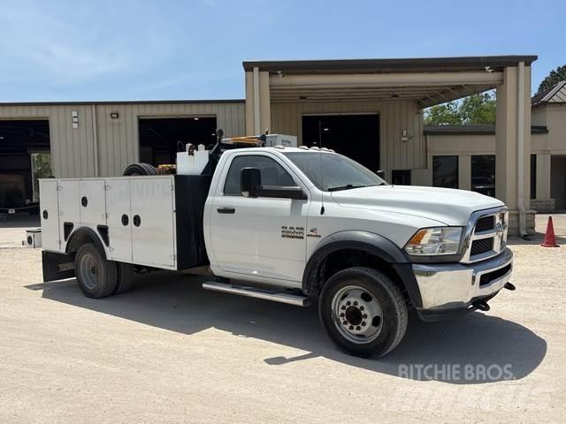 Dodge 5500 Общински/универсални превозни средства
