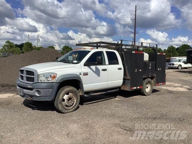 Dodge 5500 Пикапи