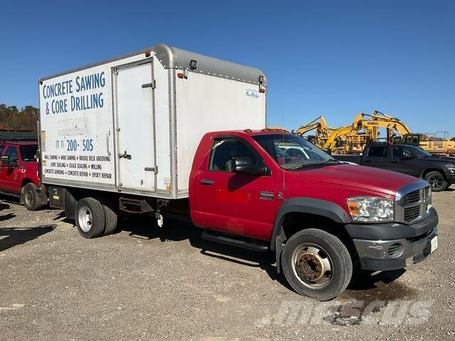 Dodge 5500 Каросерии
