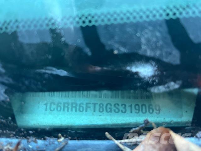 Dodge Ram Пикапи