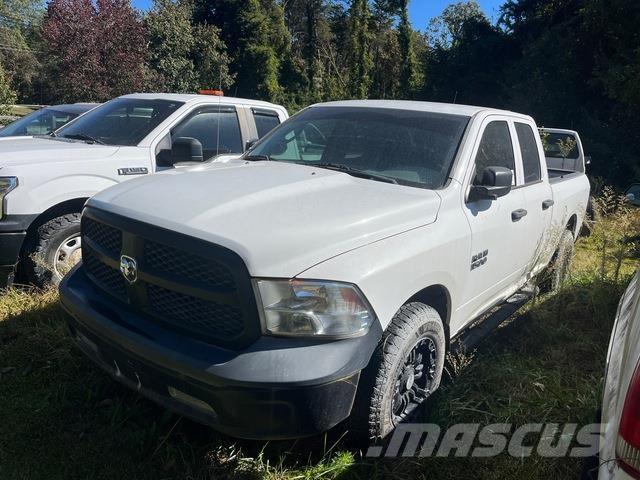 Dodge Ram 1500 Пикапи