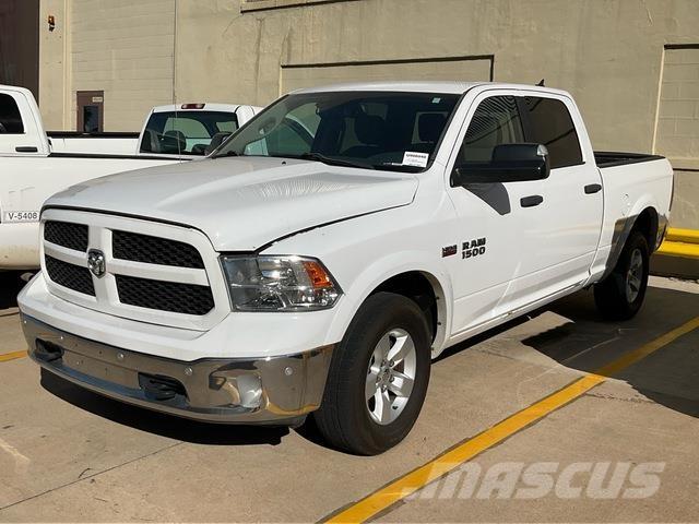Dodge Ram 1500 Пикапи