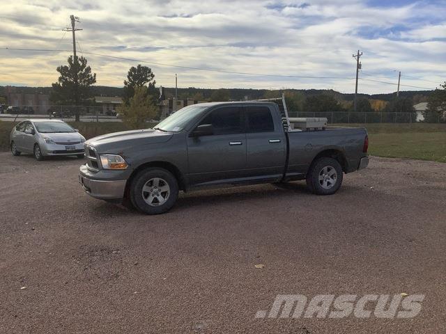 Dodge Ram 1500 Пикапи