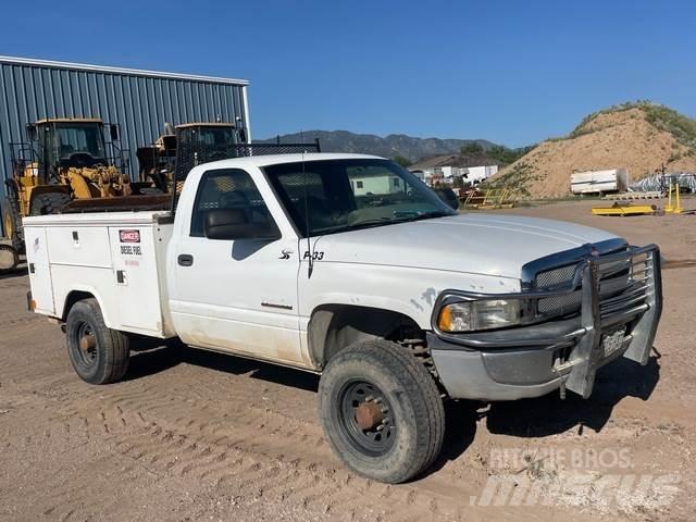 Dodge Ram 2500 Пикапи