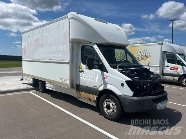 Dodge Sprinter Фургони

