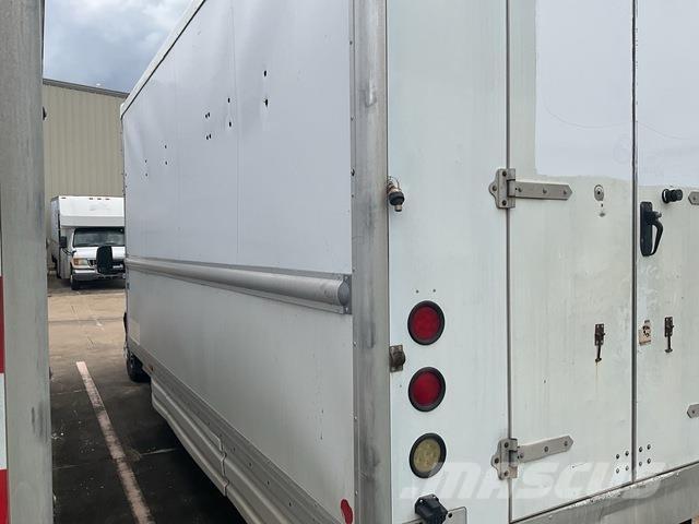 Dodge Sprinter Фургони
