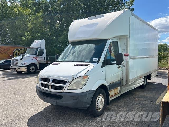 Dodge Sprinter Фургони
