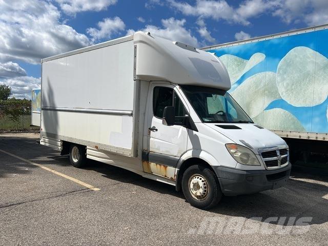 Dodge Sprinter Фургони
