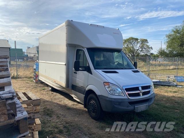 Dodge Sprinter Фургони
