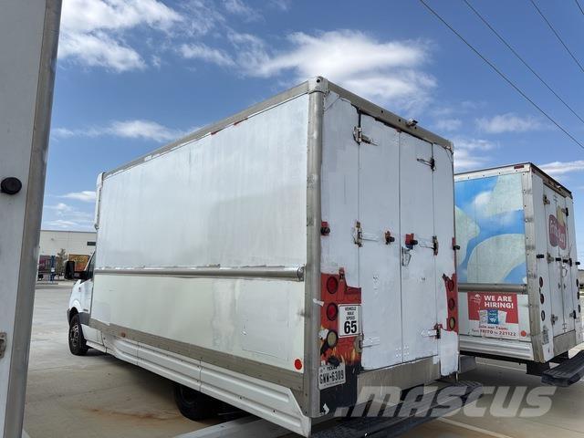 Dodge Sprinter Фургони
